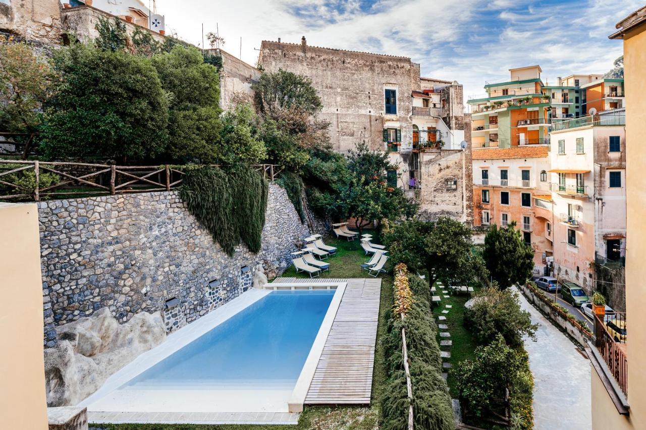 Amalfi Resort Exterior photo