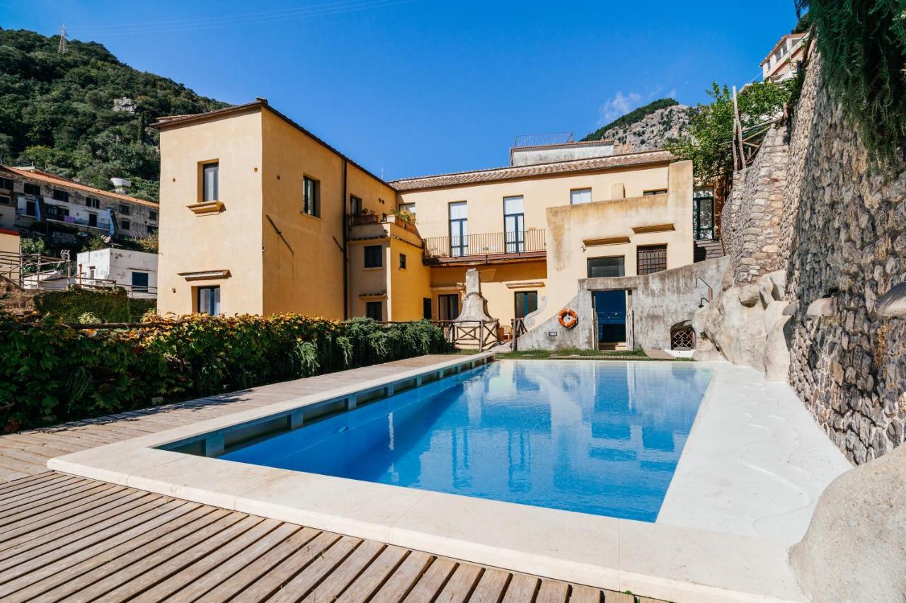 Amalfi Resort Exterior photo