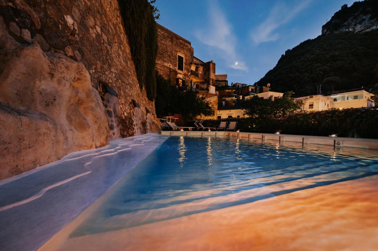 Amalfi Resort Exterior photo